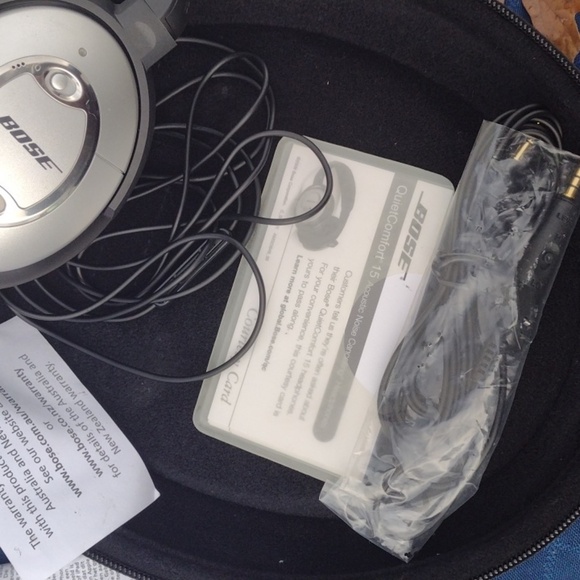 Bose Quiet Comfort 15 Headphones - Picture 4 of 4